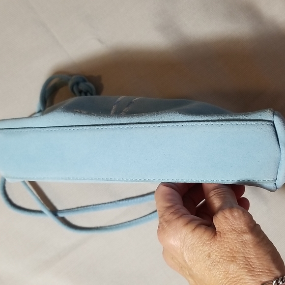 HYPE GENUINE SUEDE LEATHER BLUE PURSE WITH SPARKLY  PALM TREES ON IT - Picture 4 of 8